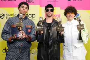 Bad Bunny, Bysael Martínez Ocasio, Bernie Martínez Ocasio