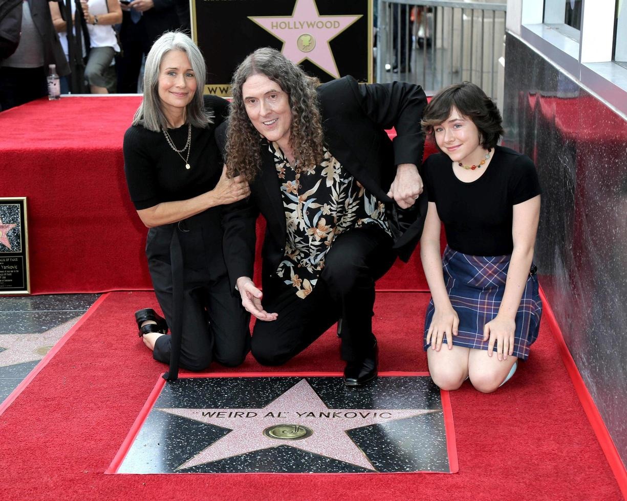 nina yankovic age