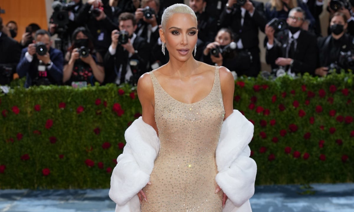 kim kardashian marilyn monroe dress